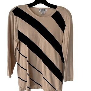 Jennifer Moore size medium cream  & black 3/4 sleeve sweater